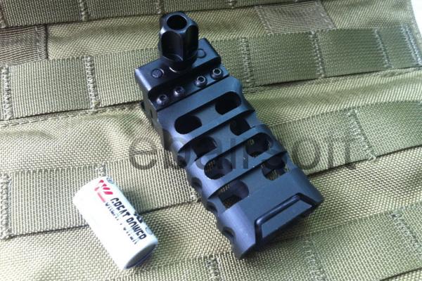 T 5KU-107 Quick Detach Ultralight Vertical Grip